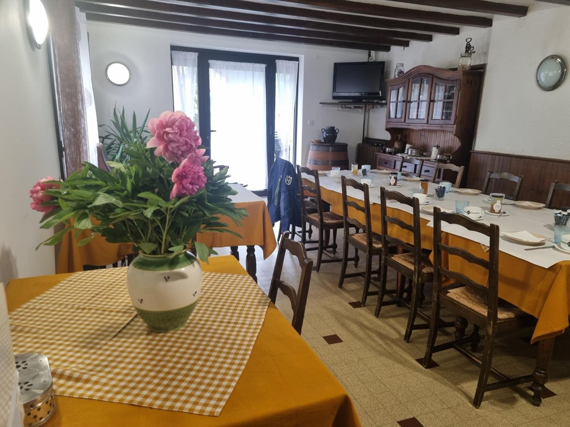 Au Pont De La Gineze Bed & Breakfast Barjac  Exterior photo